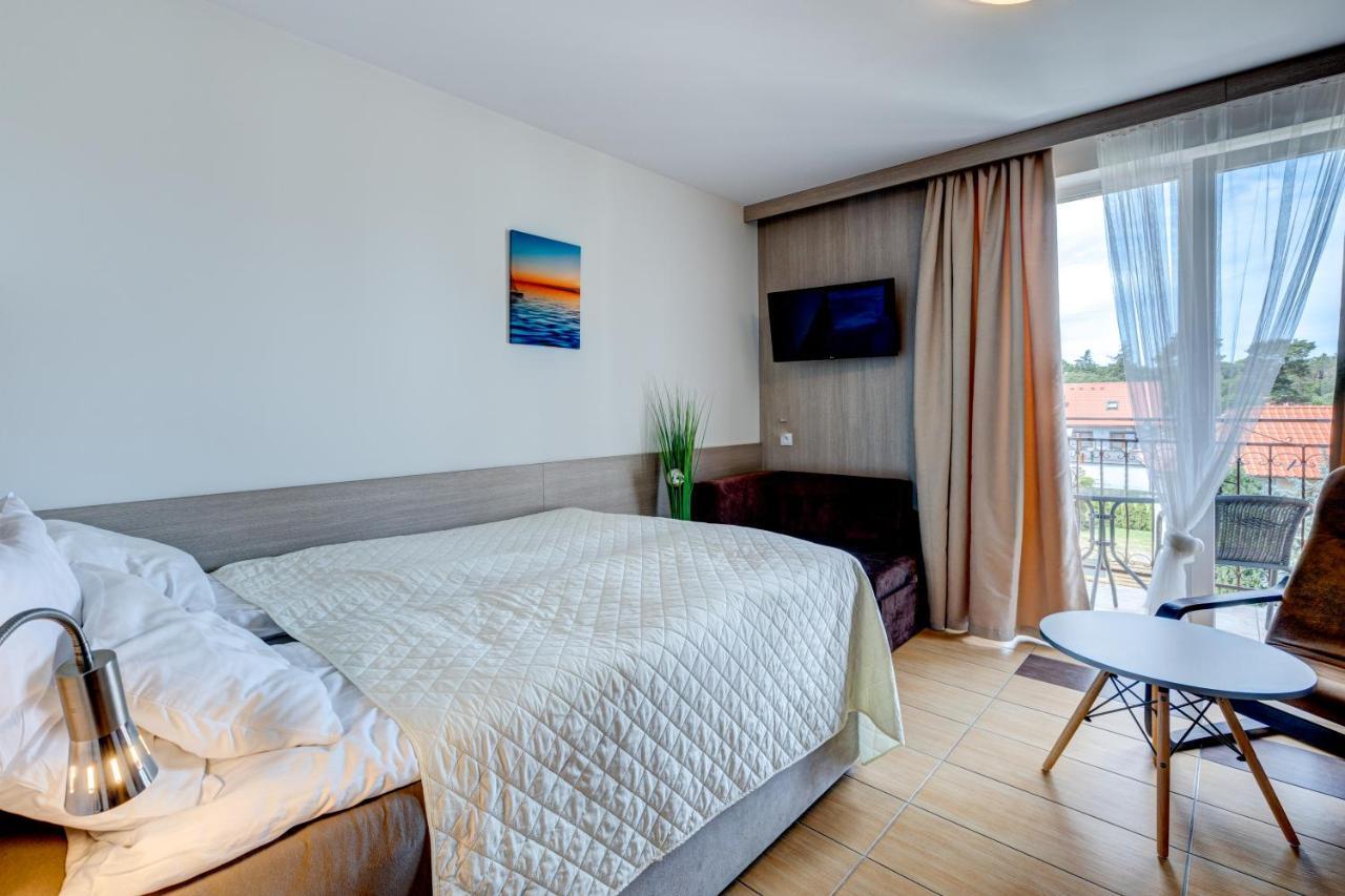 Ambre Mare - Wypoczynek Pod Palmami Bed and Breakfast Pobierowo Buitenkant foto